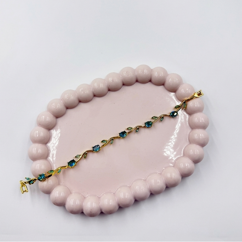 Tulip Sapphire Bracelet