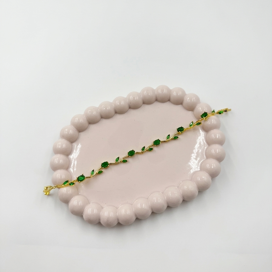 Tulip Emerald Bracelet