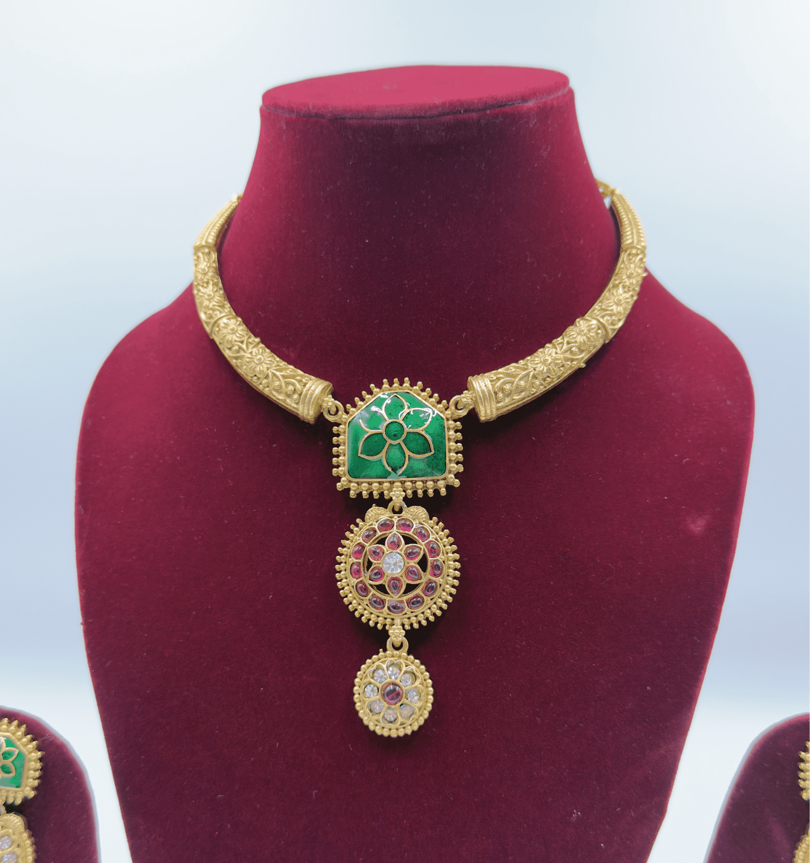 Emerald Floral Antique Choker Necklace Set