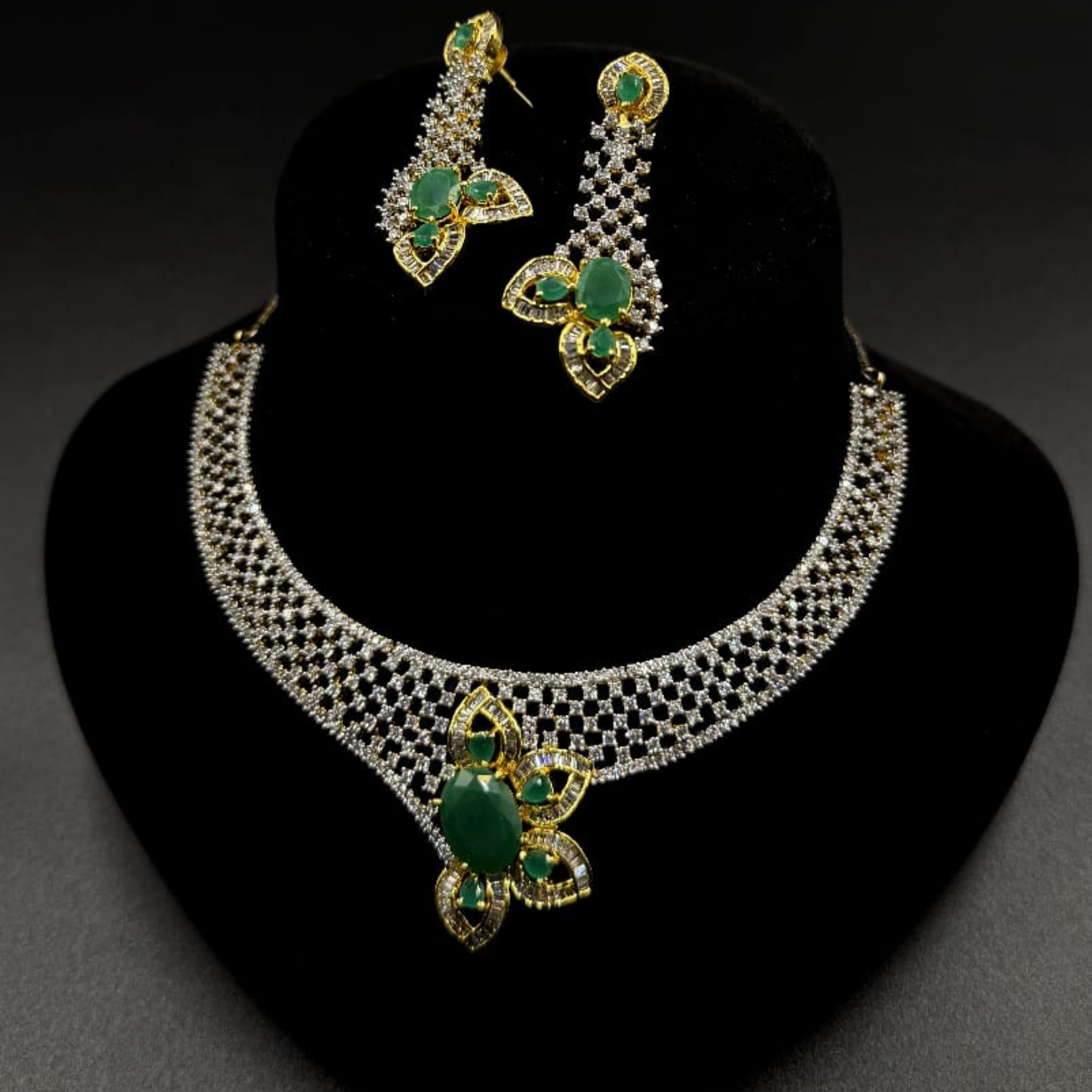 Emerald Luxe ad-Style Necklace Set