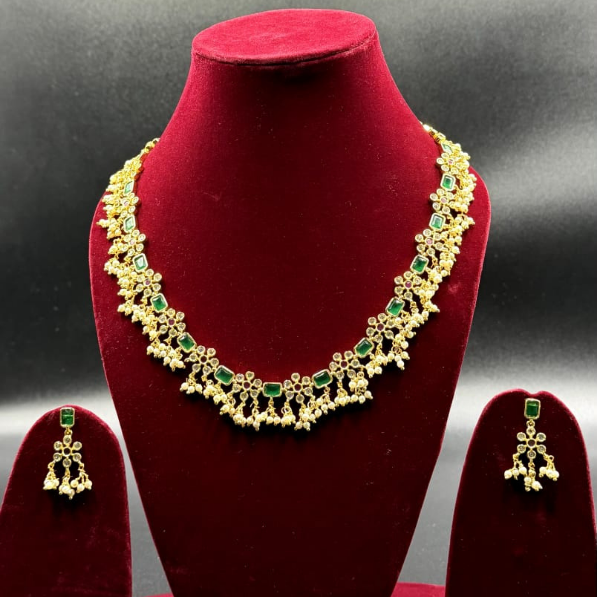 Emerald Elegance Kundan Necklace Set